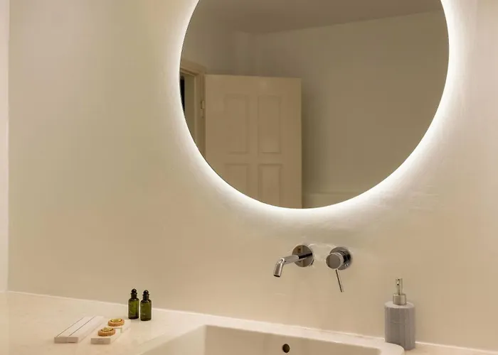 Parikia Cove Mansion 빌라 Páros