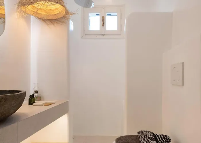 Parikia Cove Mansion 빌라 Páros