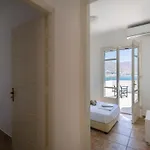 Parikia Cove Mansion Vila