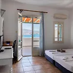 Parikia Cove Mansion Vila