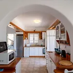 Parikia Cove Mansion Vila