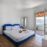 Vila Parikia Cove Mansion *