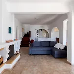 Parikia Cove Mansion Vila *