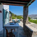 Vila Parikia Cove Mansion *